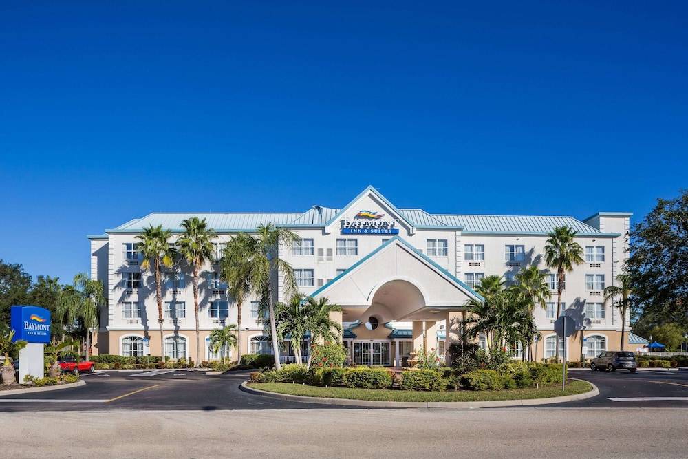 Baymont Inn & Suites by Wyndham Fort Myers I-75 1