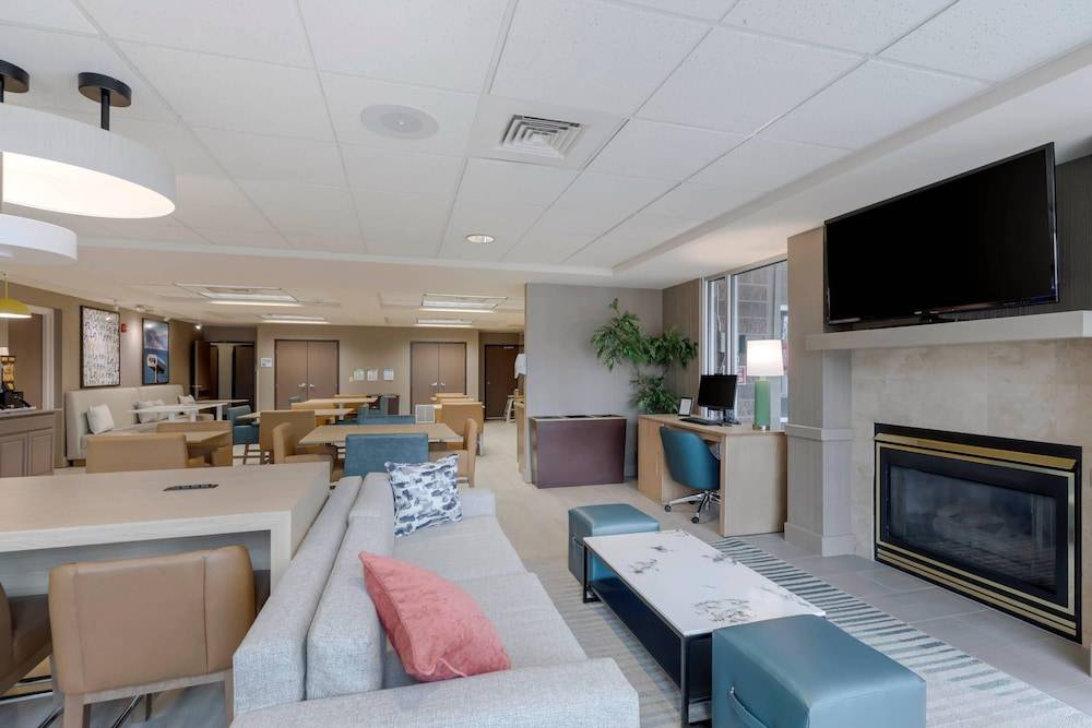 Comfort Inn & Suites Boulder 2