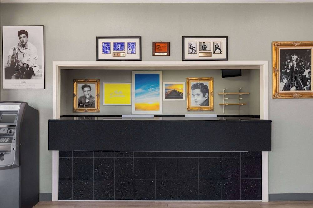 Days Inn by Wyndham Memphis at Graceland 2
