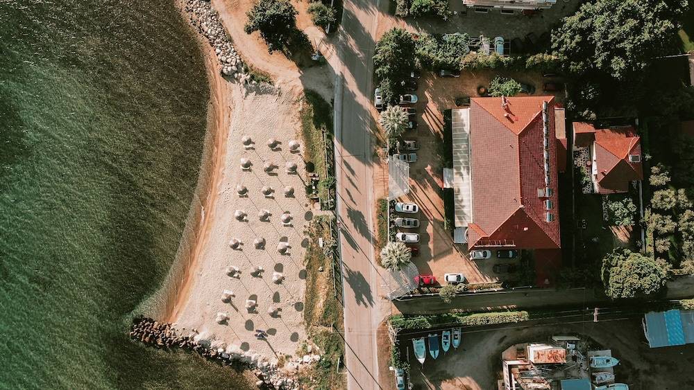 Calma Beach Hotel 1