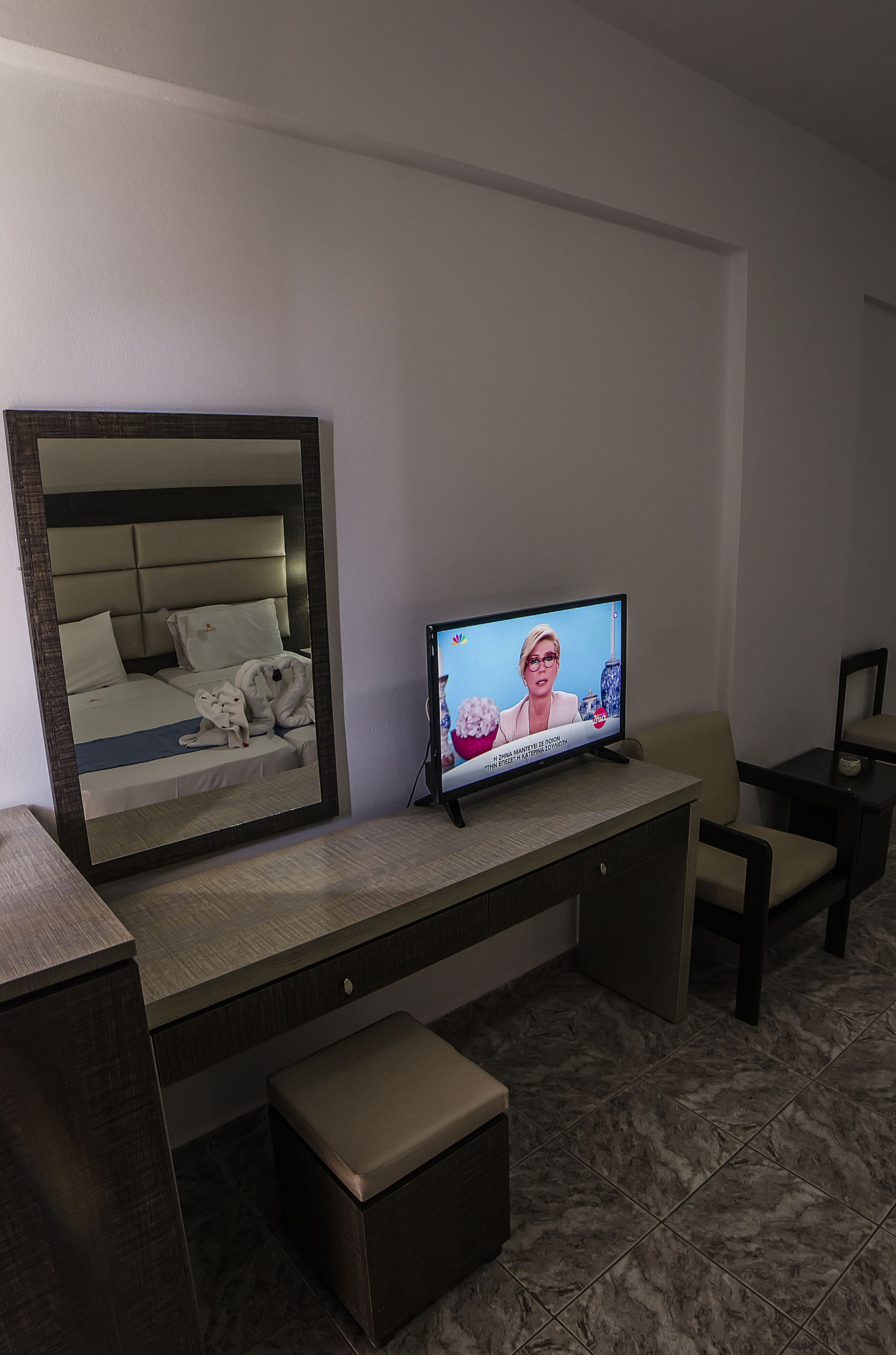Sunshine Hotel 2