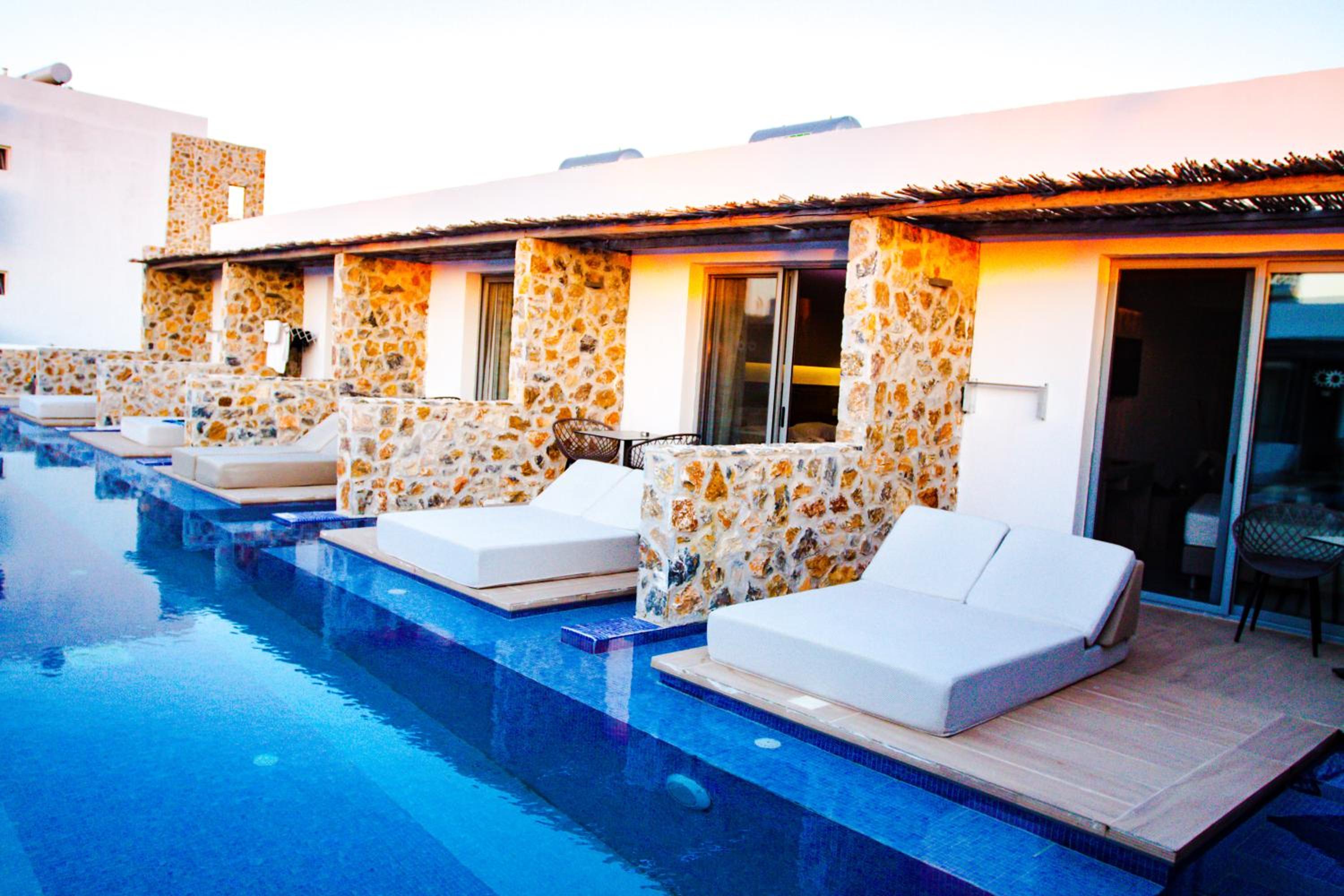 Sunshine Hotel 1