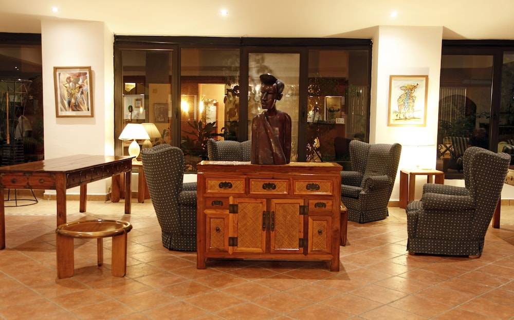 The Kairaba Beach Hotel 2