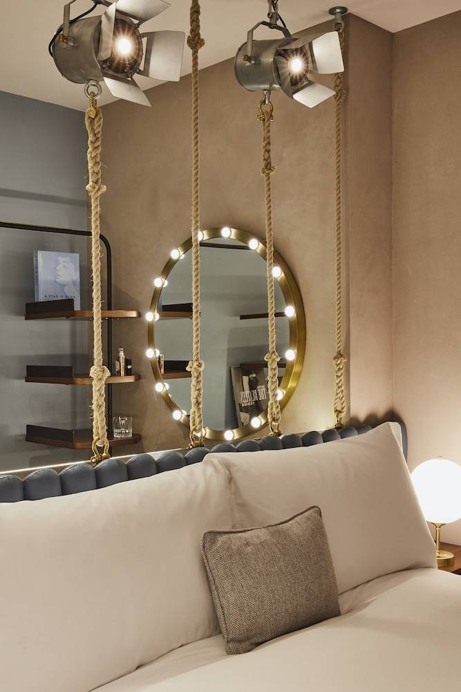 Hotel Indigo LONDON - 1 LEICESTER SQUARE by IHG 2