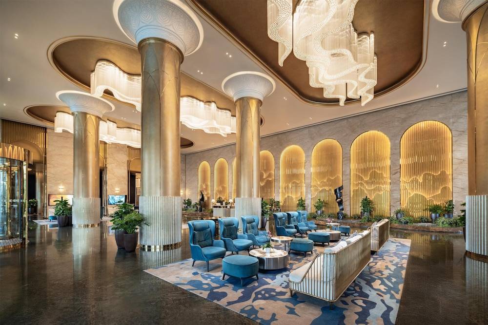 Radisson Blu Ha Long Bay 2