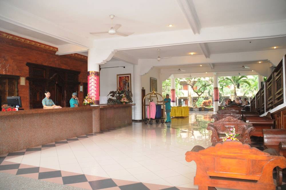 Melasti Beach Resort & Spa Legian 2