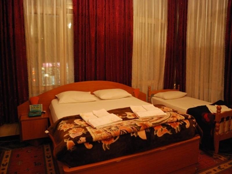 Hotel Pik Loti 1