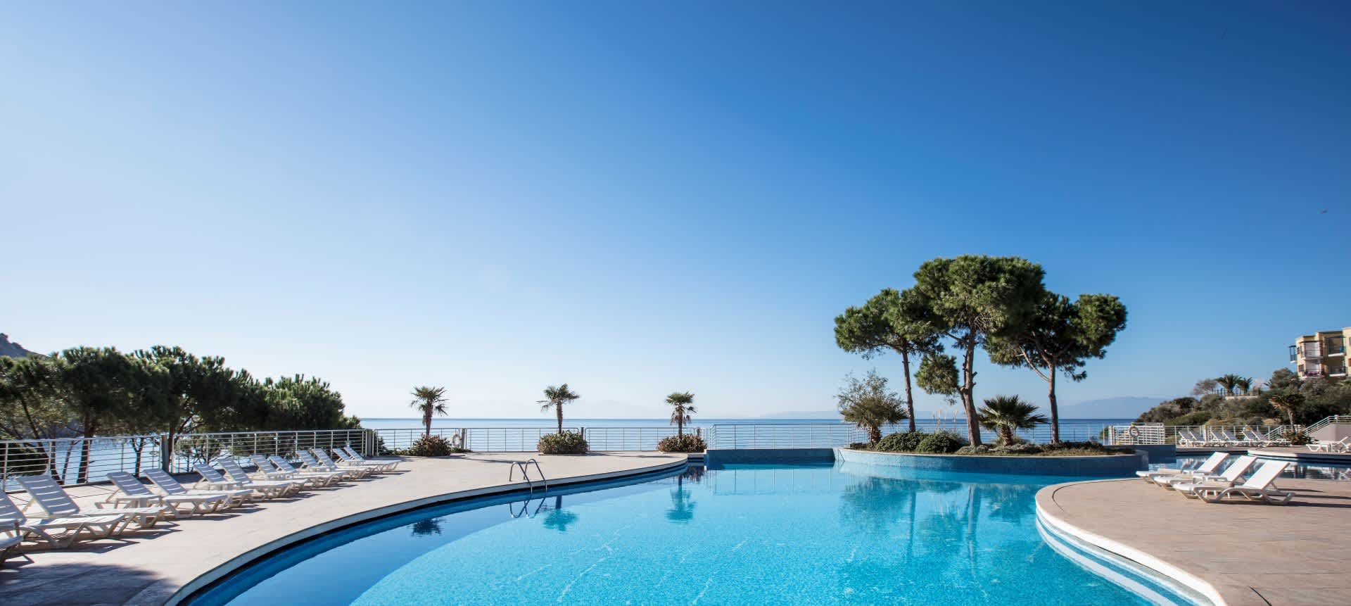 Aria Claros Beach Resort Spa 1