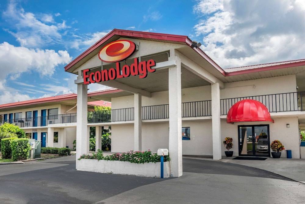 Econo Lodge Sebring 1