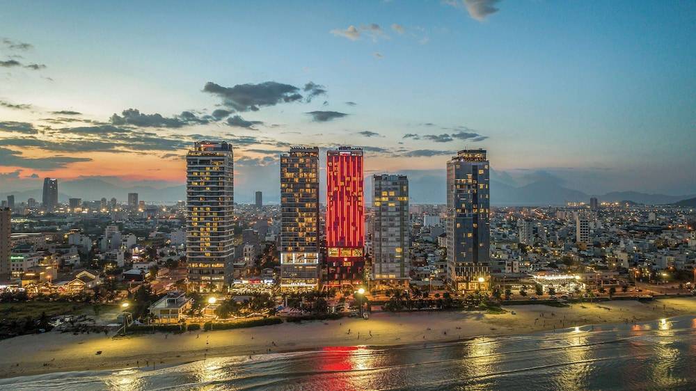 Radisson RED Danang 1