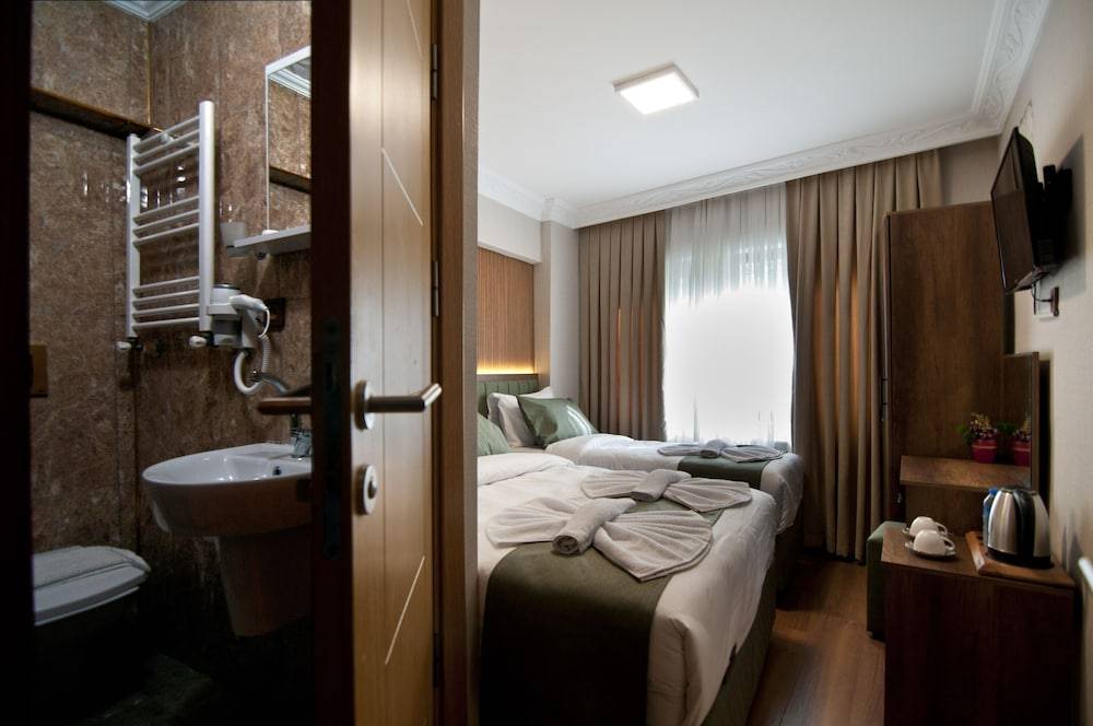 Aurora Eco Hotel 2
