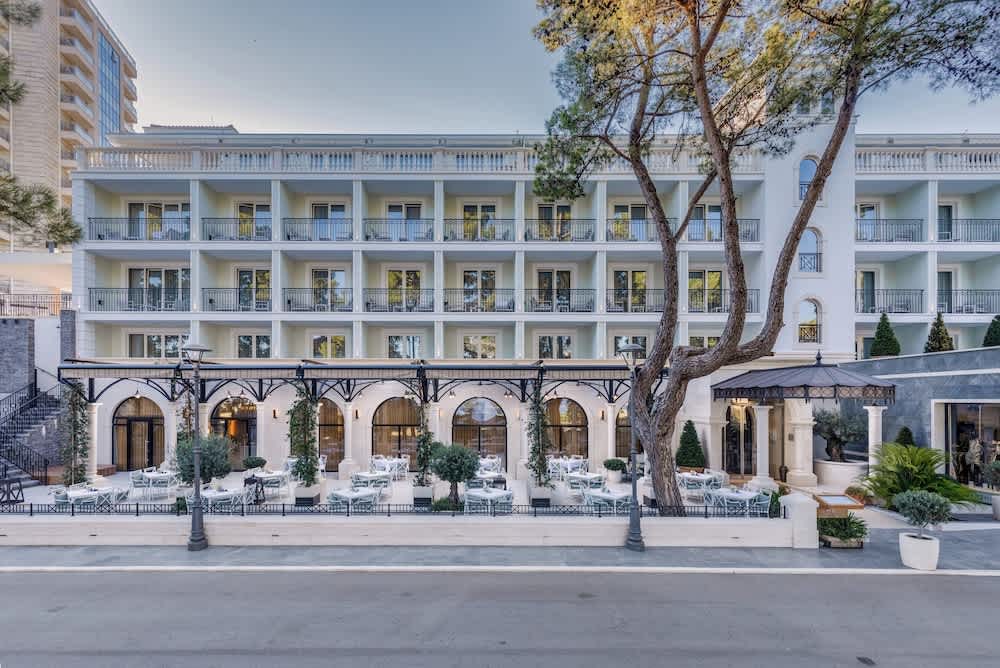 Crowne Plaza Budva by IHG 1