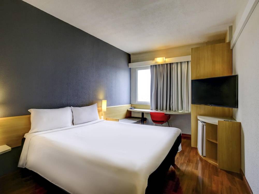 ibis Tambore 2