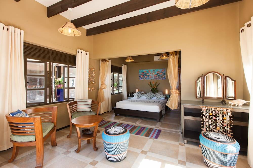 Villas des Alizes Beachfront Suites 2