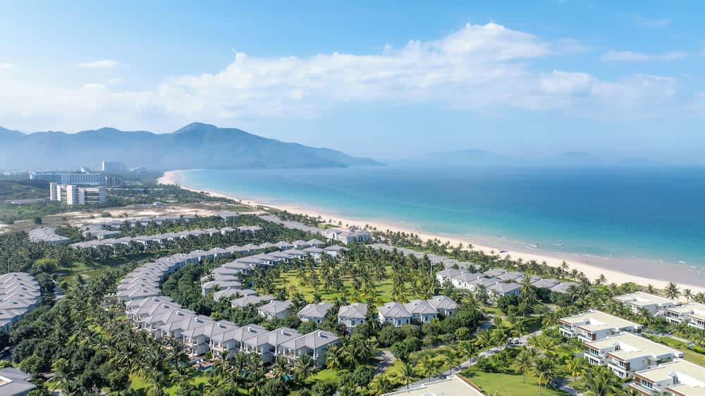 Meliá Vinpearl Cam Ranh Beach Resort 1