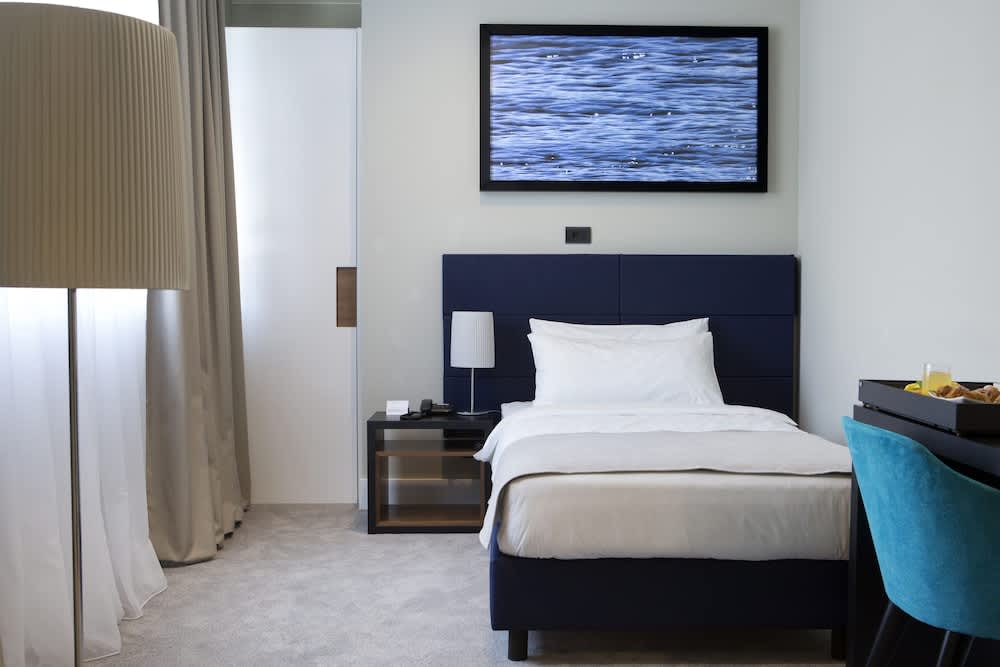 Marvie Hotel & Health 2