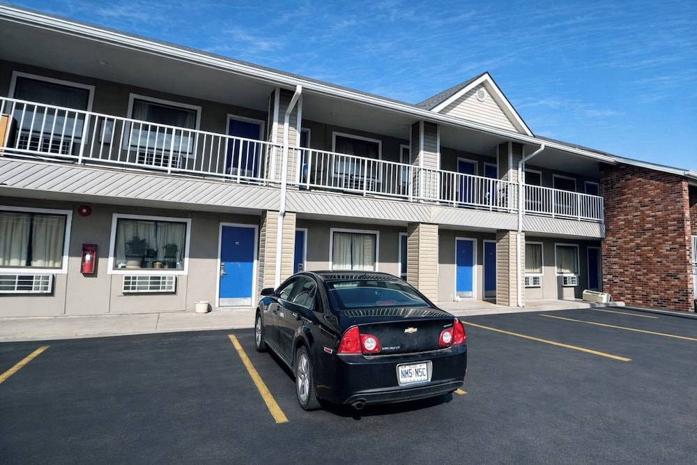 Residential Suites Blue Springs by Hotel O I 70 1