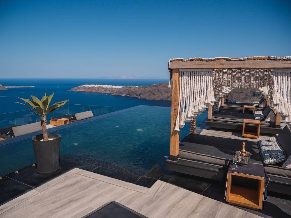 Galaxy Suites & Villas 1