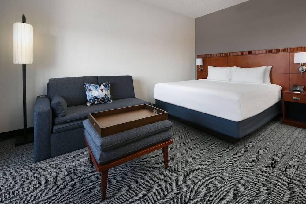 Courtyard Dallas Las Colinas 1