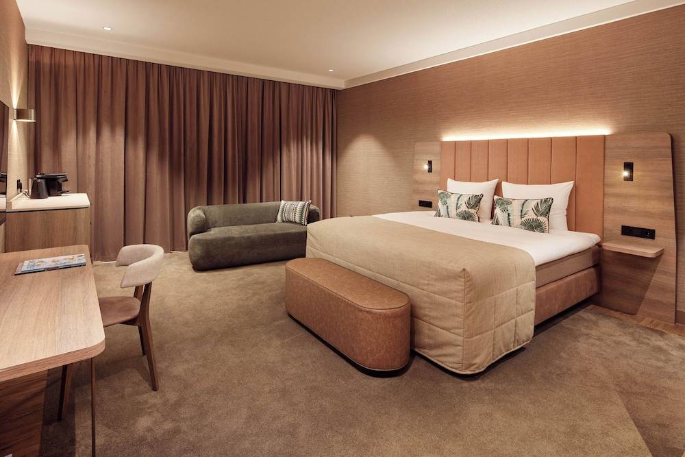 Van der Valk Hotel Sneek 1