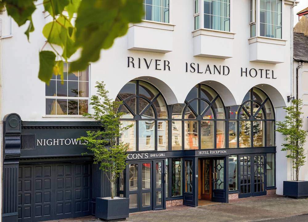 River Island Hotel 1