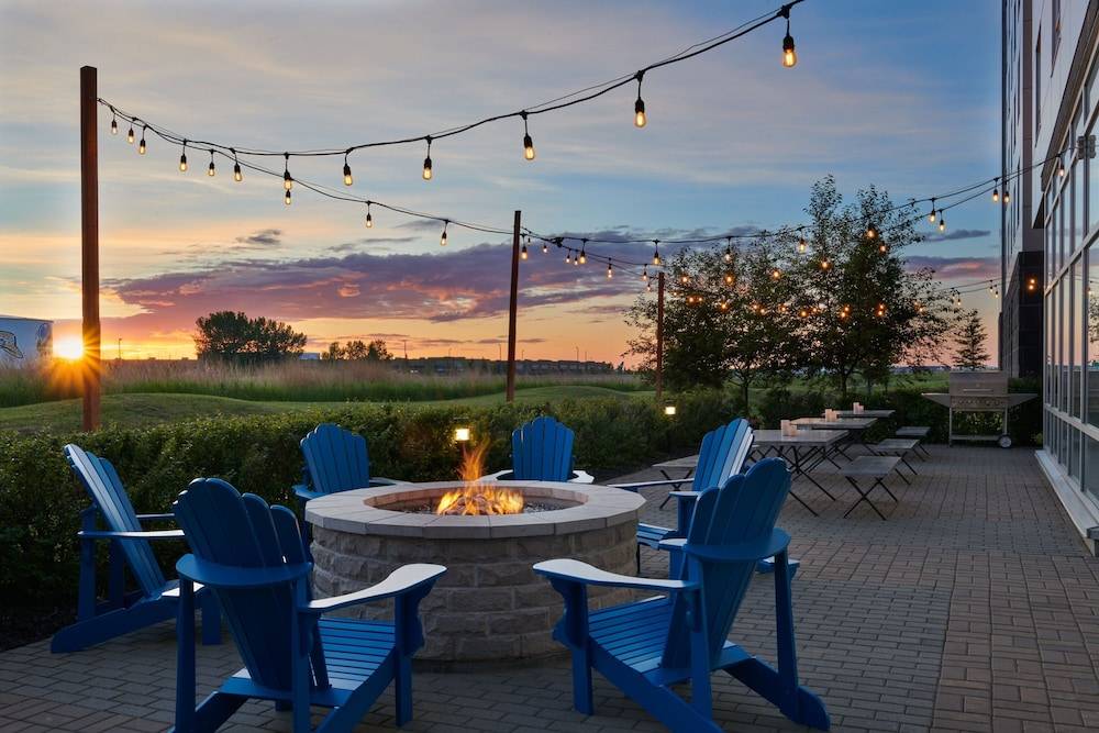 Residence Inn by Marriott Calgary Airport 1