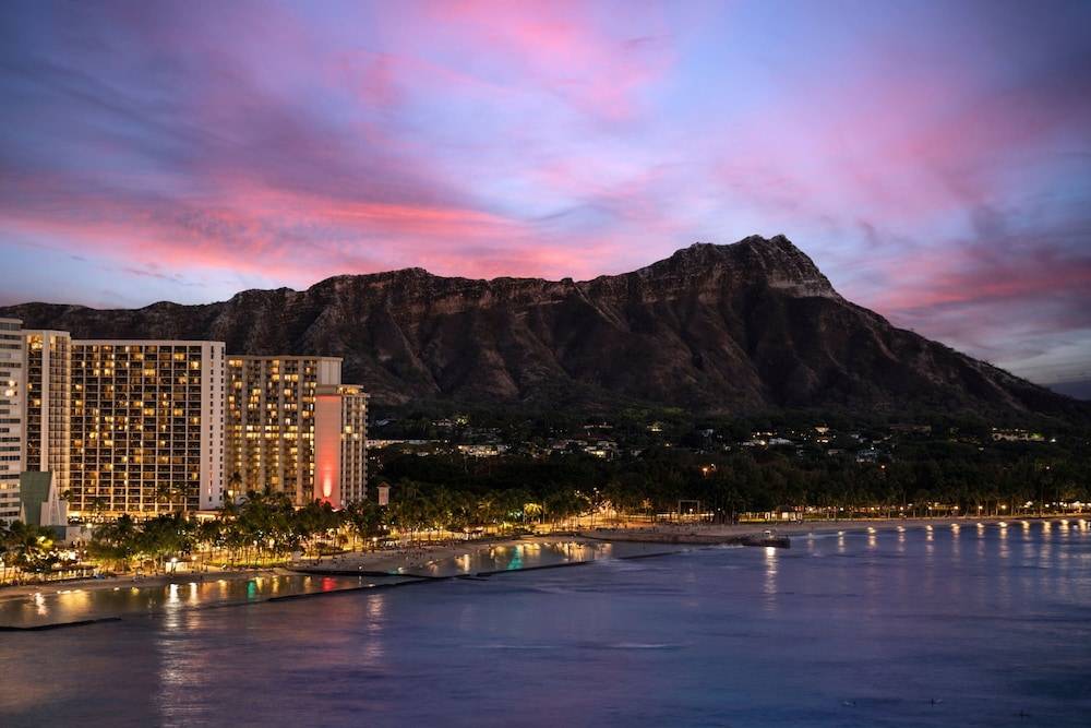 Waikiki Beach Marriott Resort & Spa 1