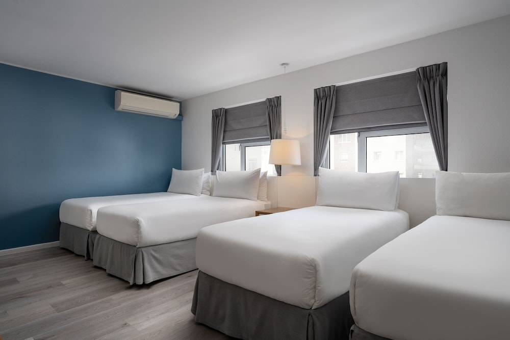 Protea Hotel by Marriott Cape Town Sea Point 2