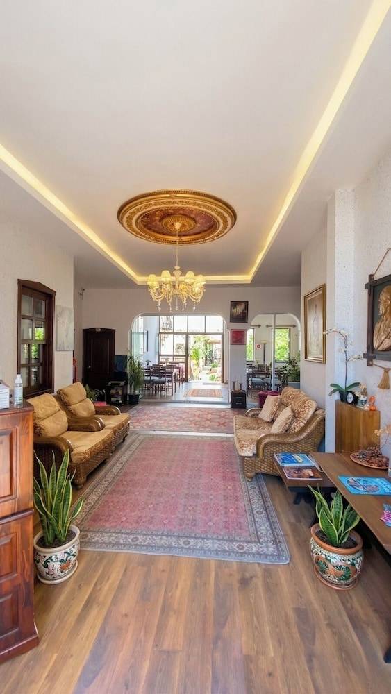 Kaleiçi Hotel 2