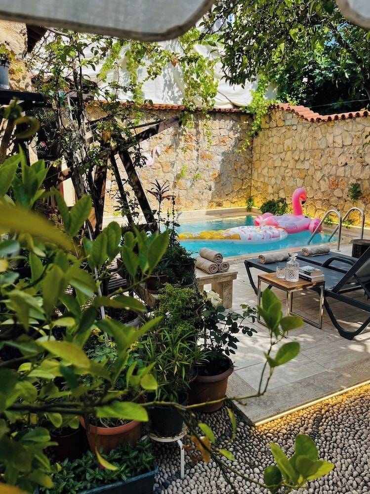 Kaleiçi Hotel 1