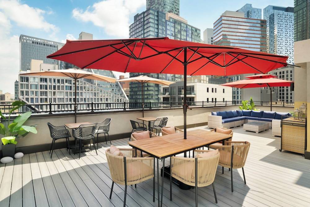 EVEN Hotel Long Island City - New York by IHG 1