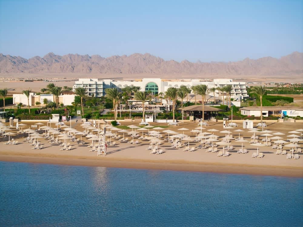 Movenpick Waterpark Resort & Spa Soma Bay 1