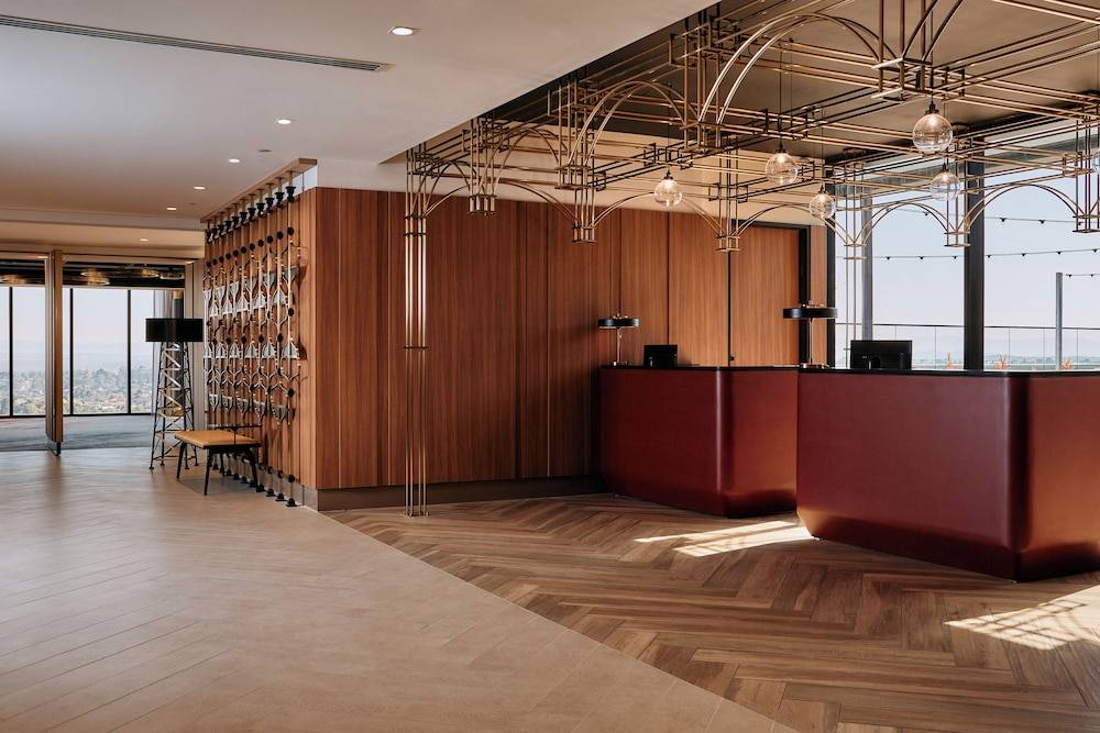 Mercure Melbourne Doncaster 2