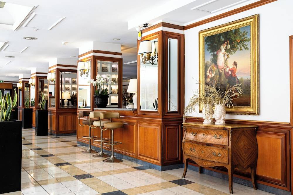 Grand Hotel Tiberio 2
