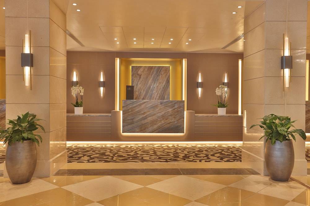 Mövenpick Hotel Beirut 2