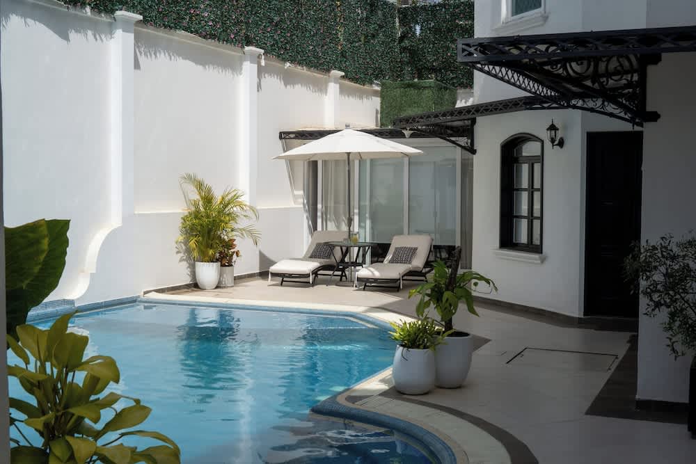 Casa Bonita Hotel & Luxury Residence 1