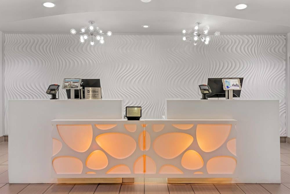 Best Western Plus Orlando Lake Buena Vista South Inn & Suites 2