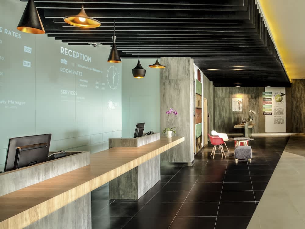 Ibis Makassar City Center 2