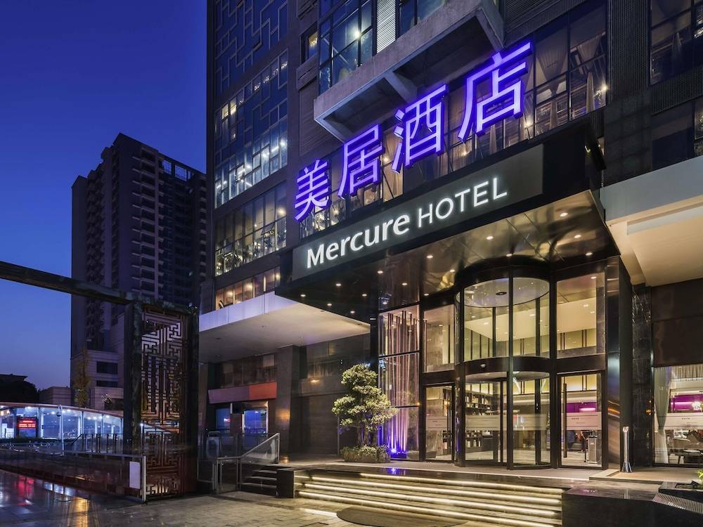 Mercure Chengdu Downtown Hotel 1