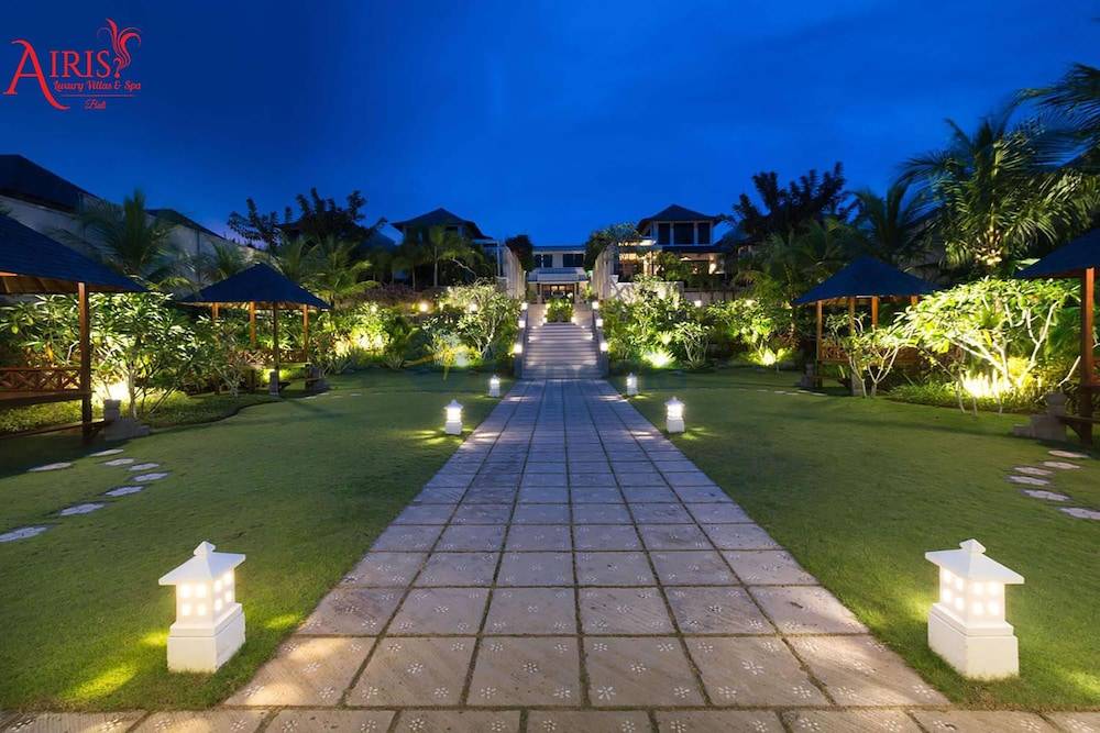 Airis Luxury Villas and Spa 1