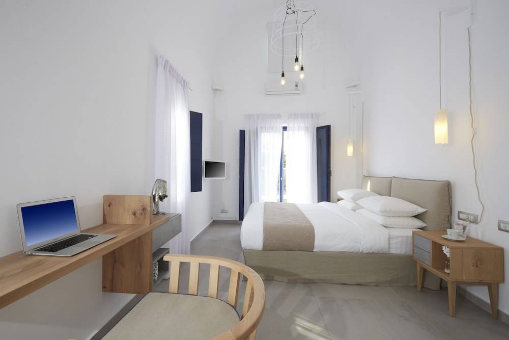Amor Hideaway Villas by Mr and Mrs White 2