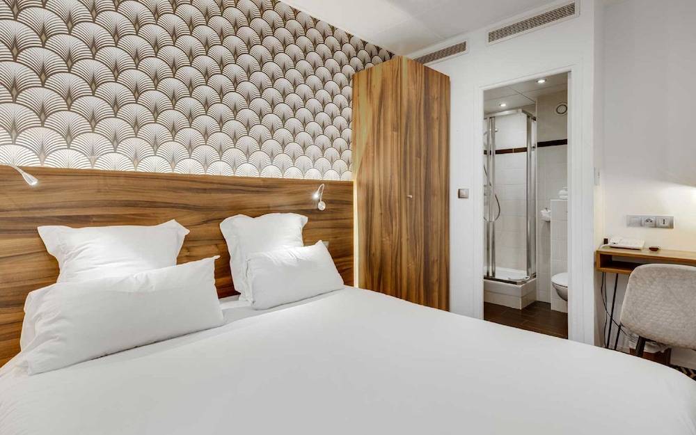 Hotel Carladez Cambronne 1