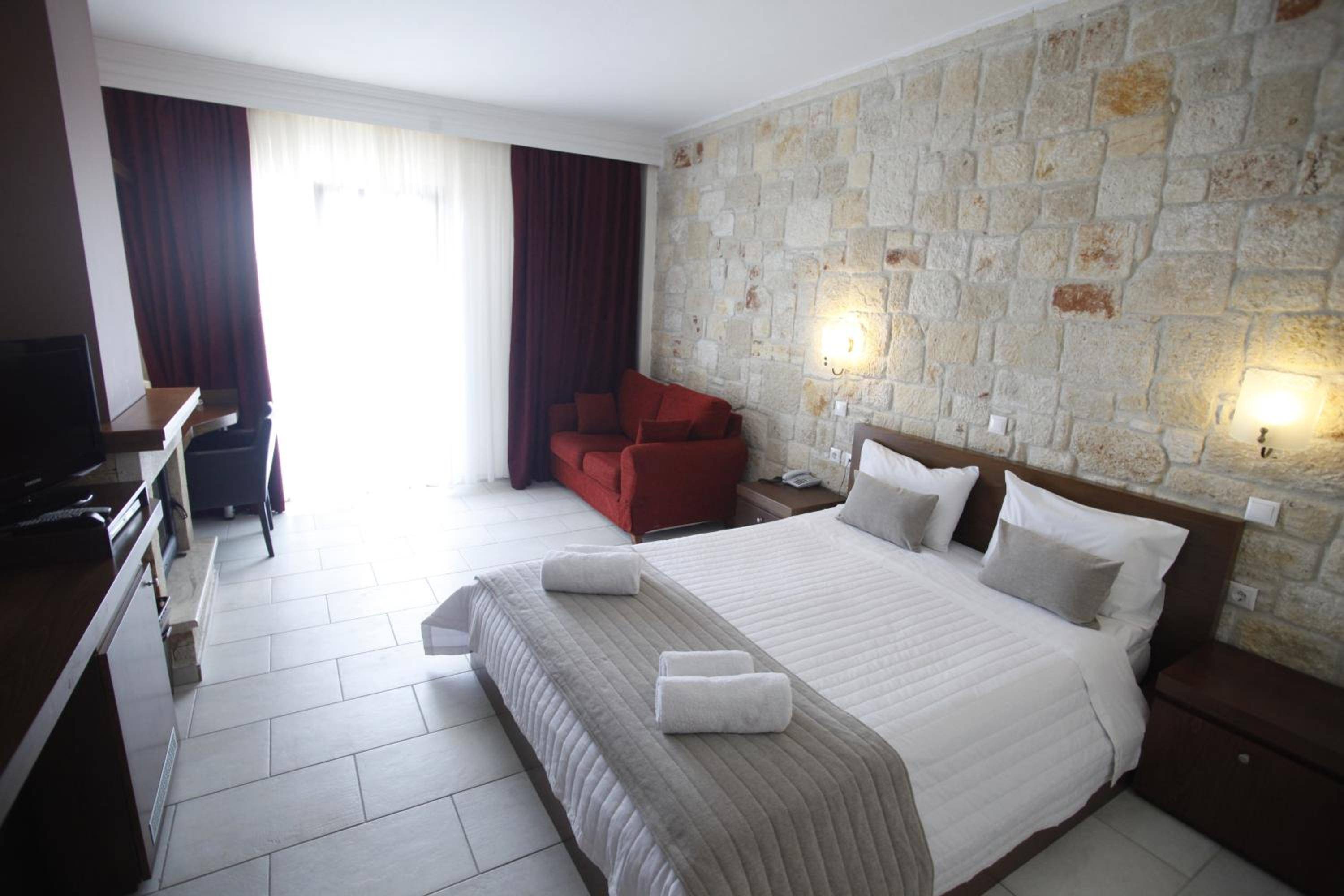 Nostos Hotel 2