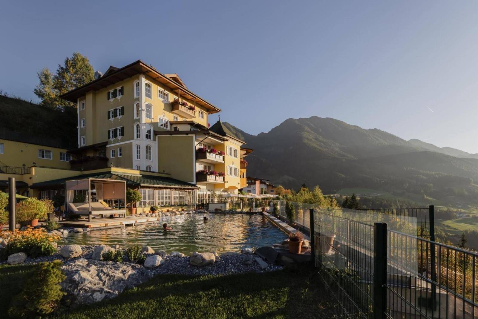 Hotel AlpenSchlössl 1