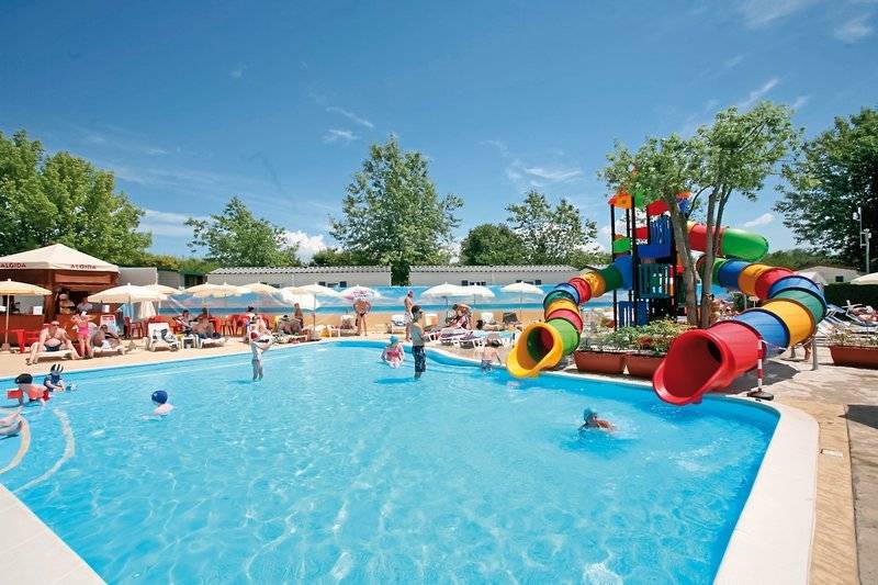 Happy Camp mobile homes in Butterfly Camping Village 1