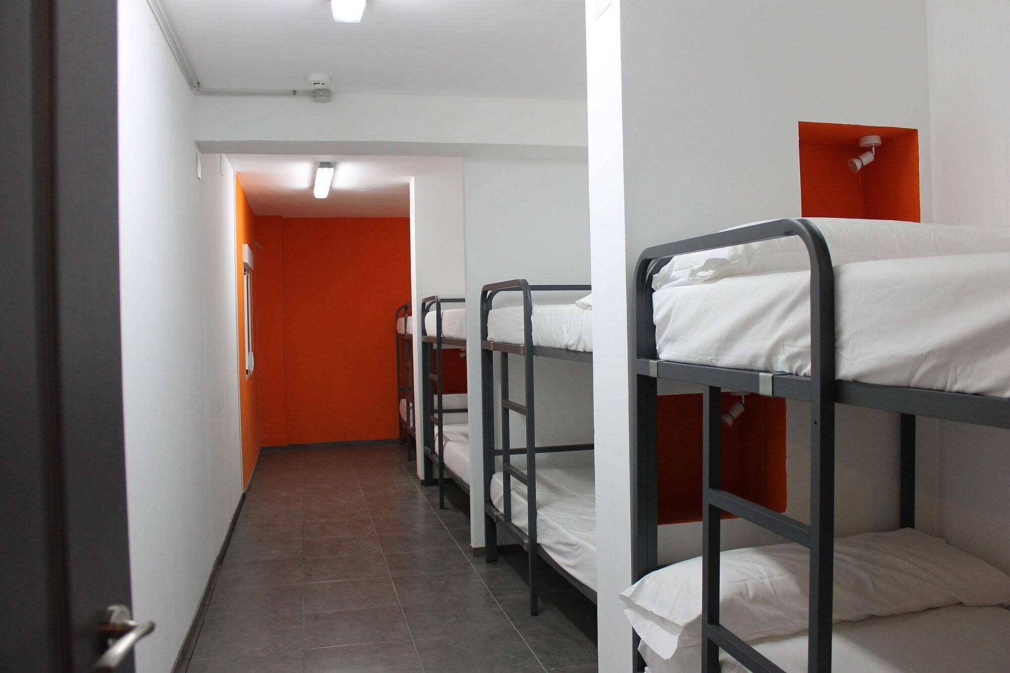 Olé Backpackers Hostel 2