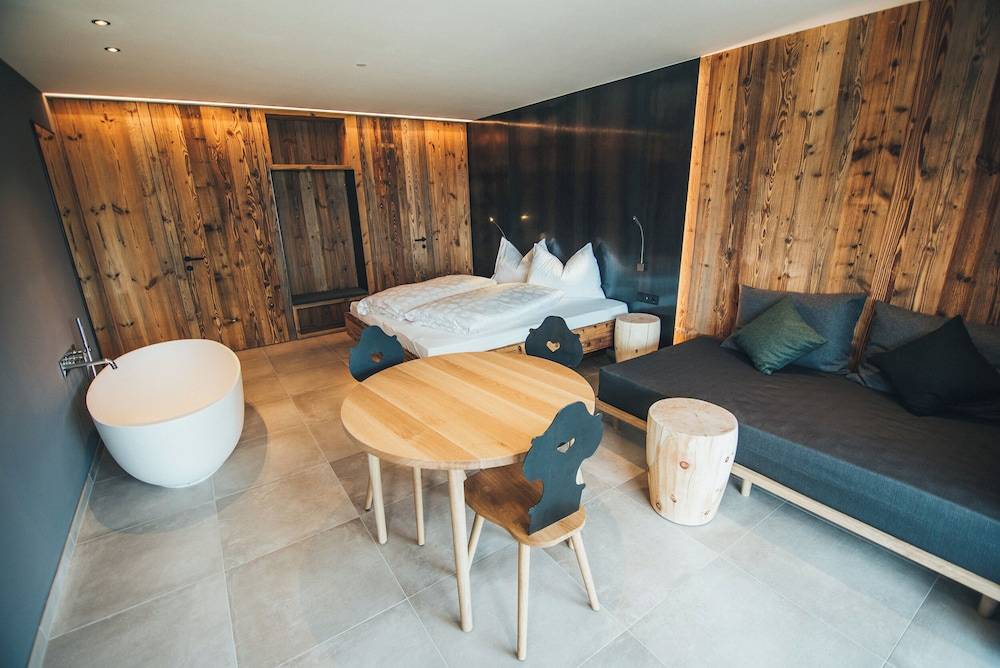 Aparthotel Bacher 2