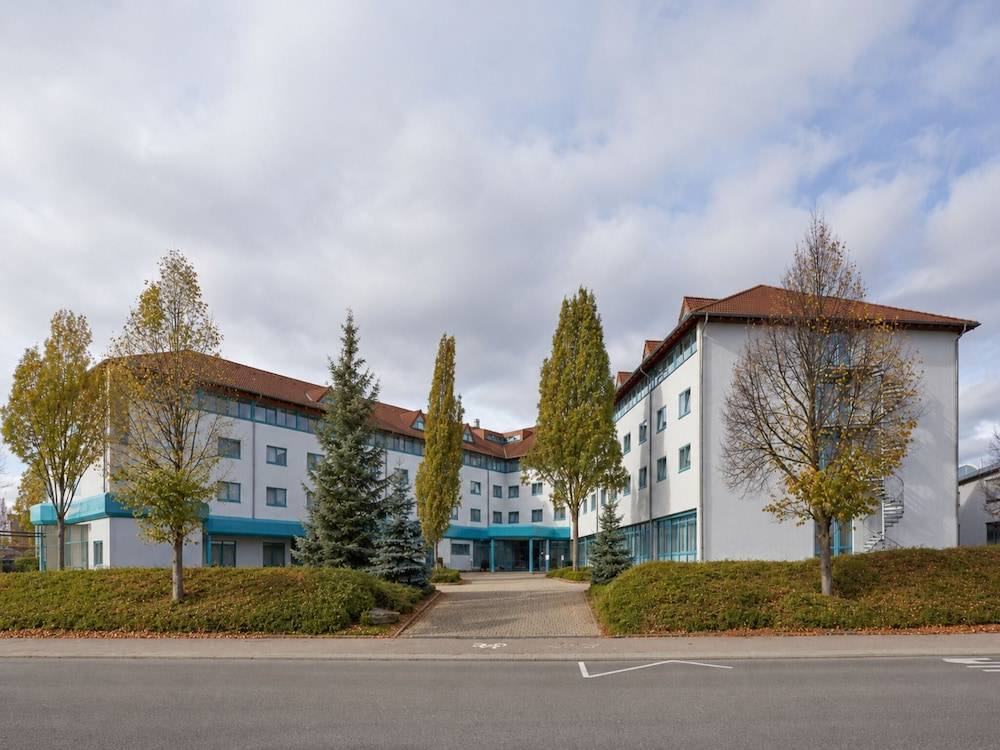 Sunday Hotel Stuttgart Herrenberg 1