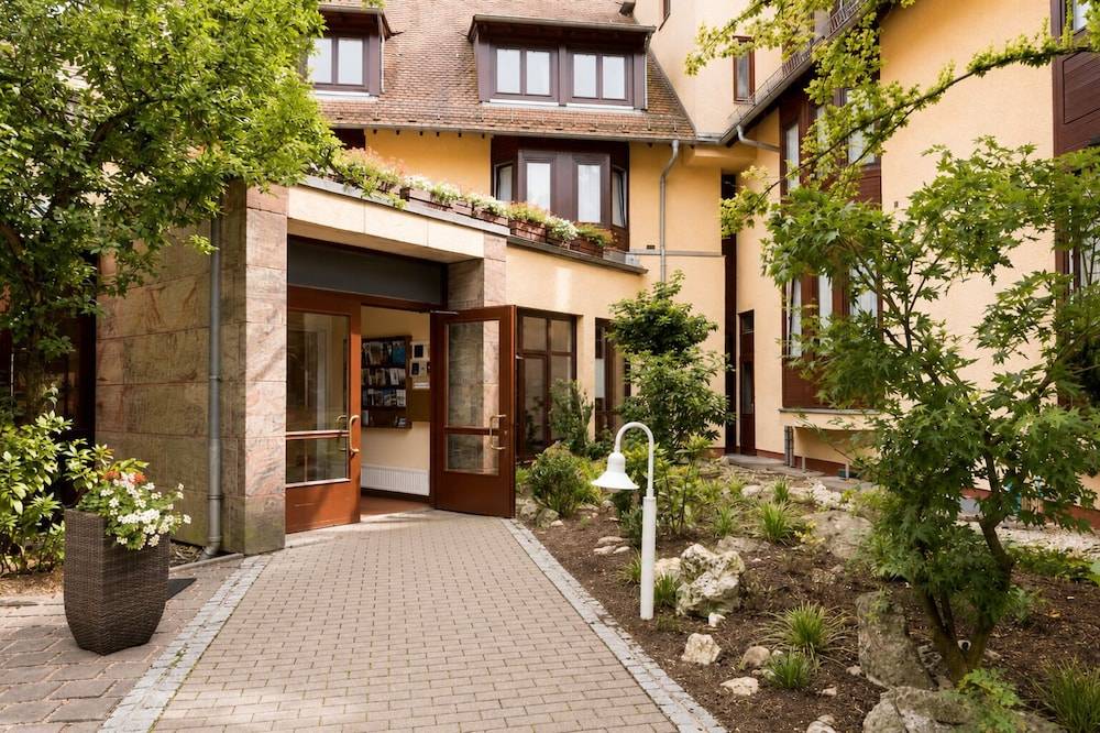 Sunday Hotel Nürnberg 1