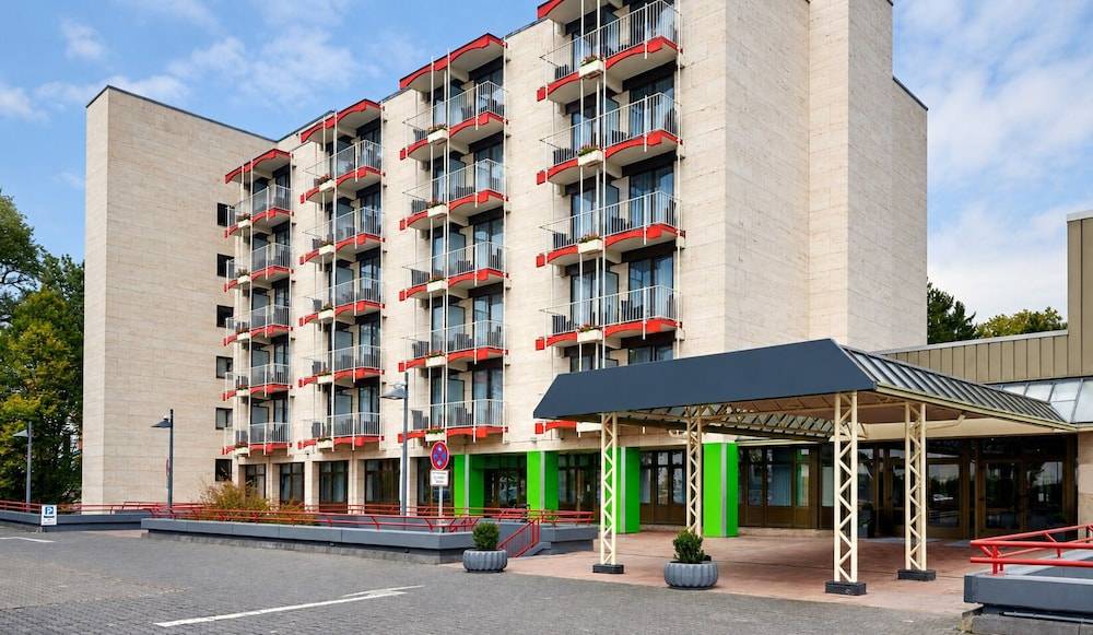 Sunday Hotel Bad Soden 1